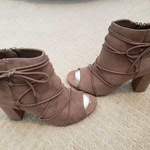 Mauve peep toe zip up Maci bootie
